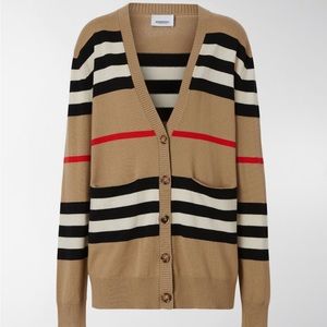 In excellent condition xl Burberry stripe cardigan. Comes in original box